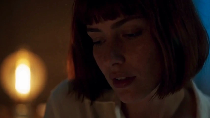 À fleur de peau — BIS · Un autre regard : un plan du clip